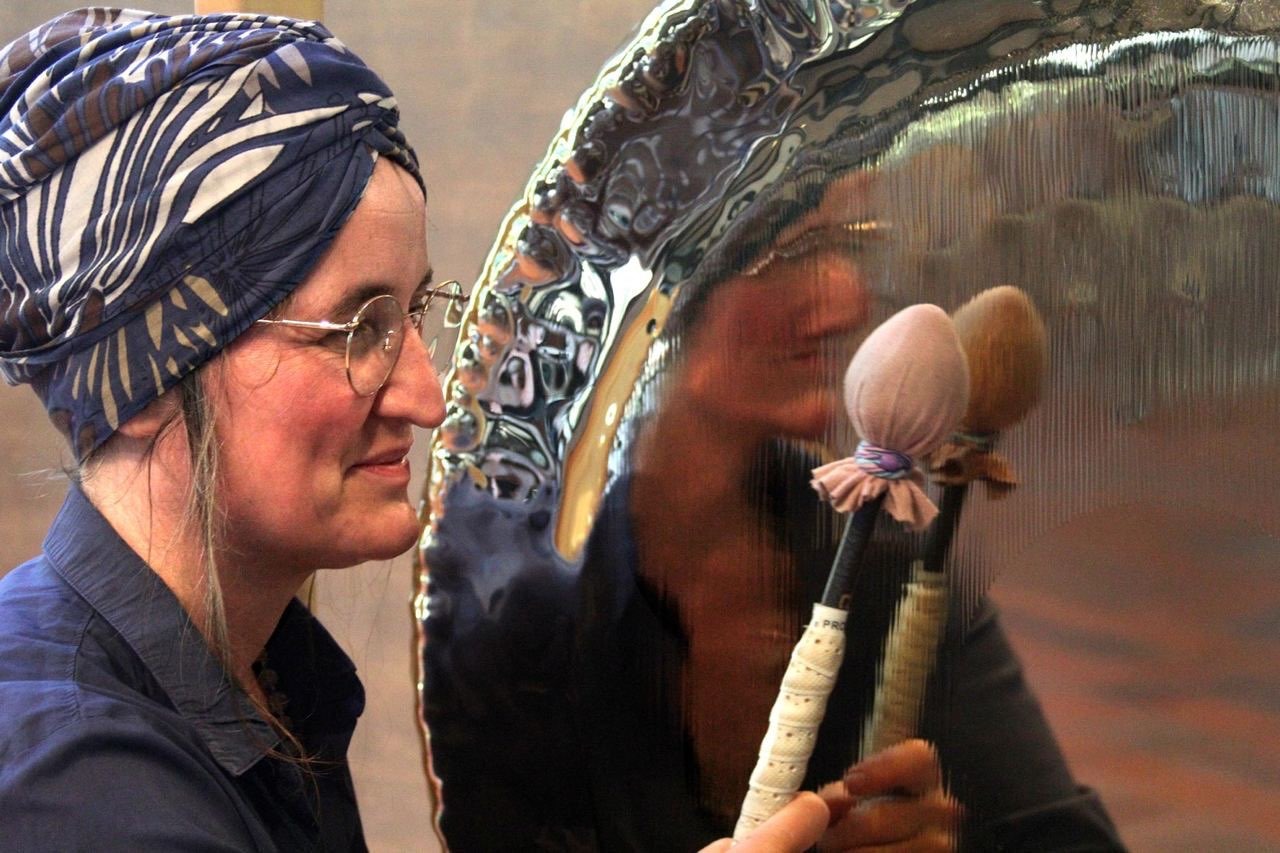 Gong Meditation mit Ada Devinderjit
